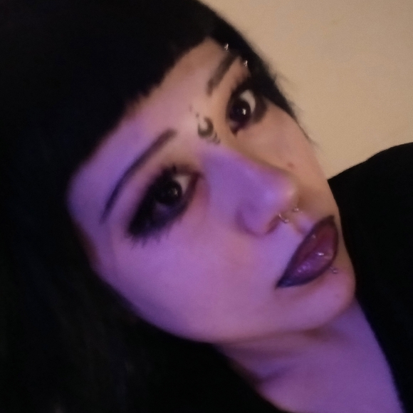 Meet your Posher, Derya - Picture 1 of 1